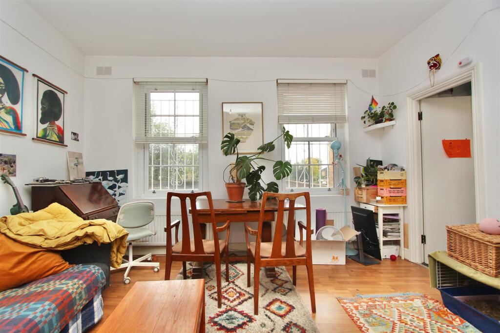 Stoke Newington Church Street, N16