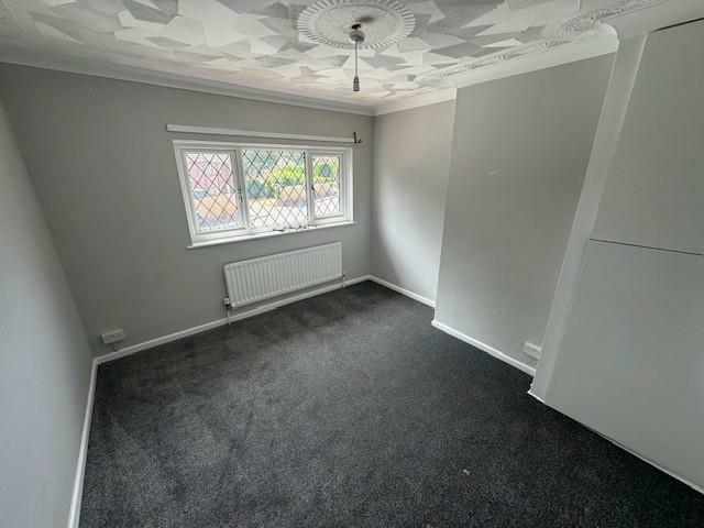 MASTER BEDROOM.jpg