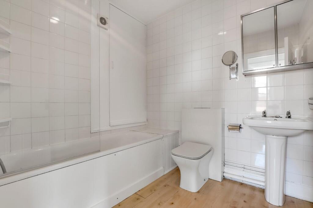 10-360bJHPropWorld - Flat 3, 57 Cator Road - 28.jp