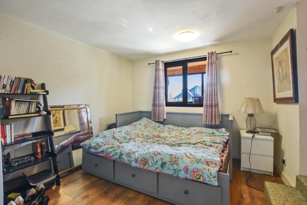 01-d06dGCRXS - 20 Wise Lane - Annex 2- Original (6