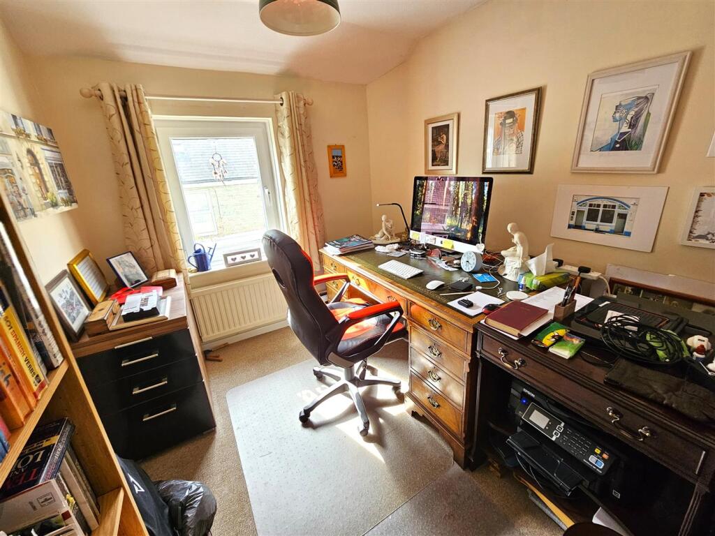 Bedroom 2.jpg