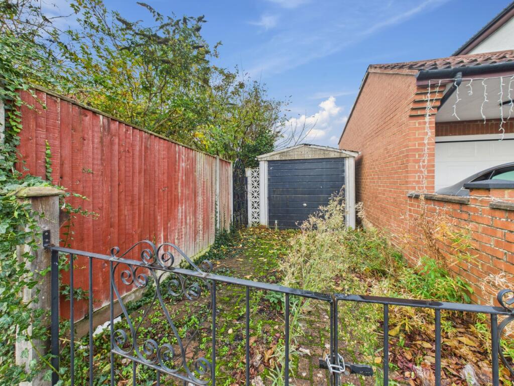 Garage &amp; Driveway