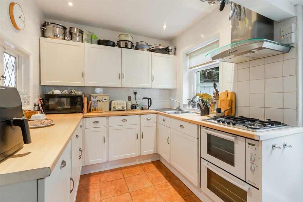 A05 - 19 South Ford Road, Dartmouth Internals - 24