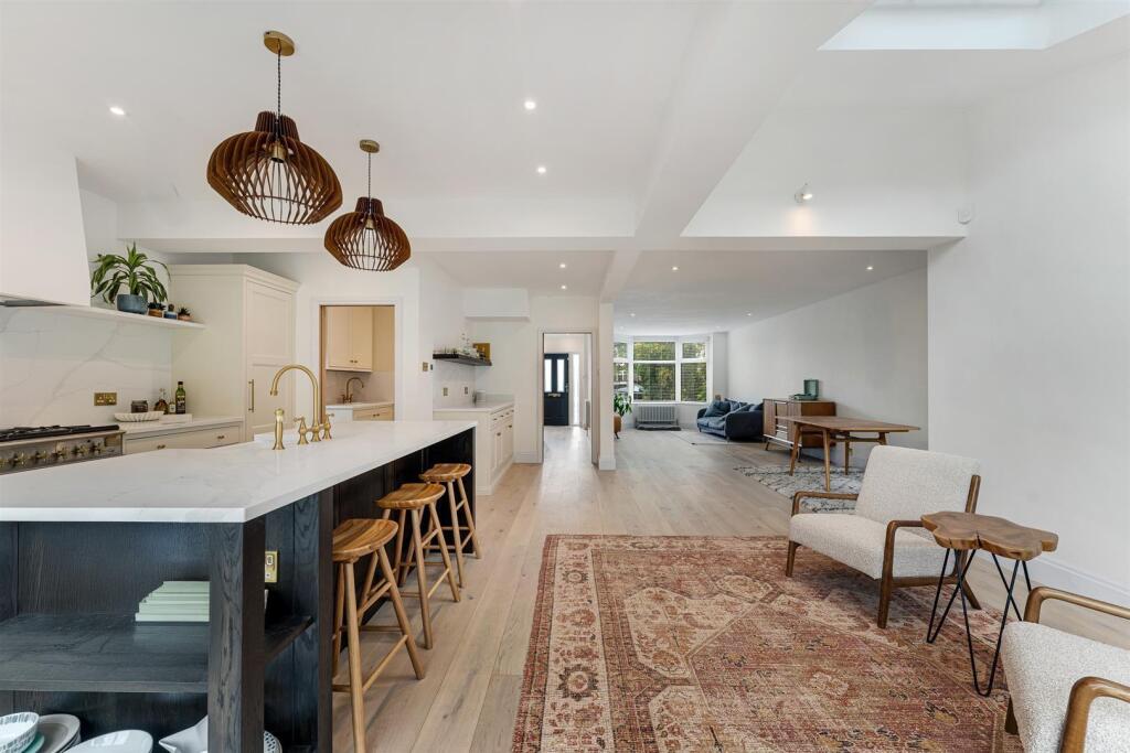 Open Plan Living Dining Kitchen