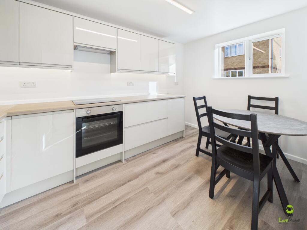 Presented by Clinton at EweMove Bexleyheath and Da