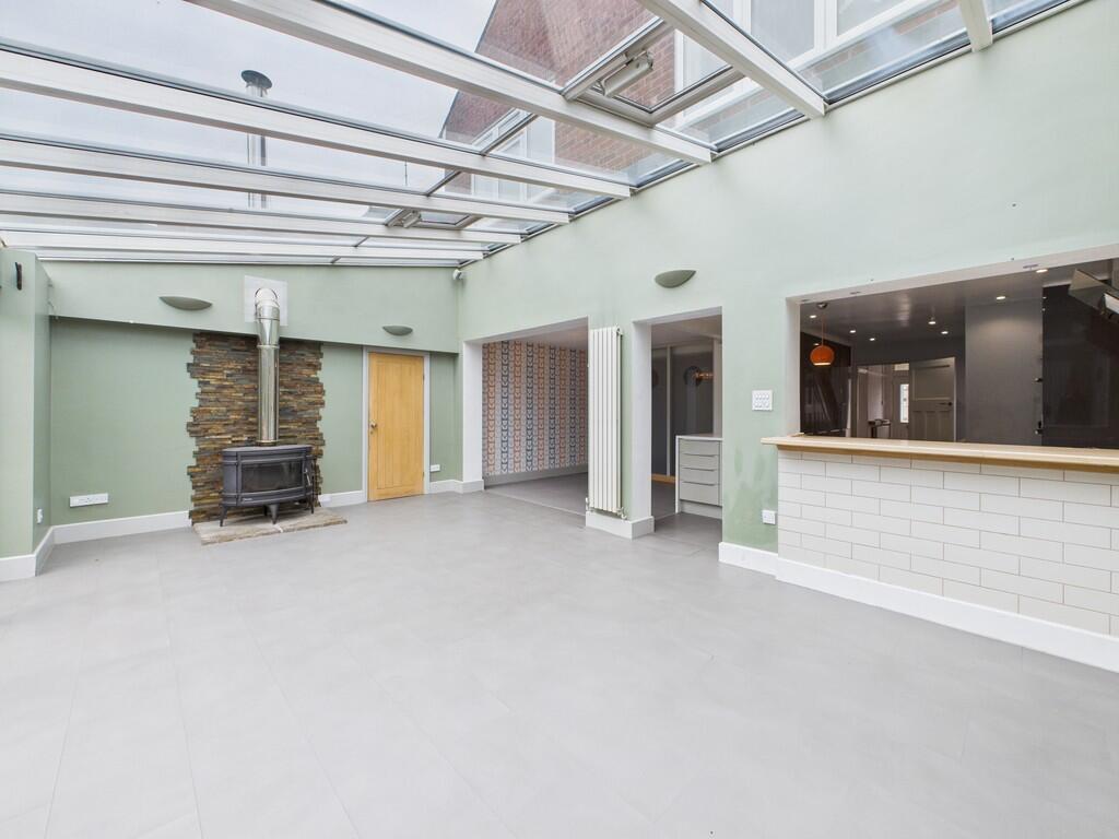 CAM04578G0-PR0030...