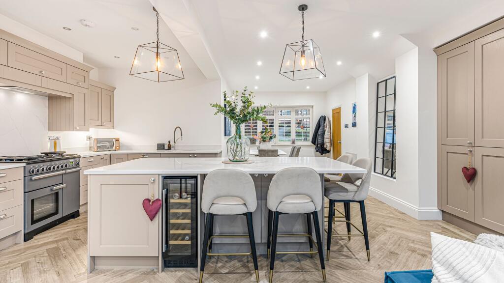 Open Plan Kitchen/Dining/Family Room