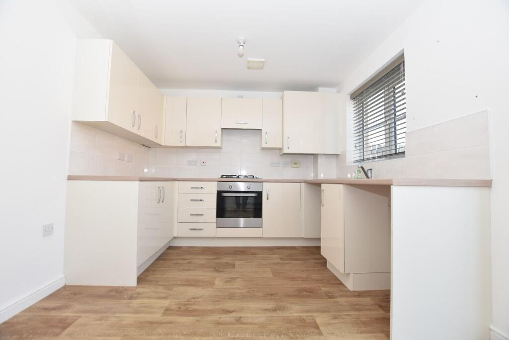 kitchen area.jpg