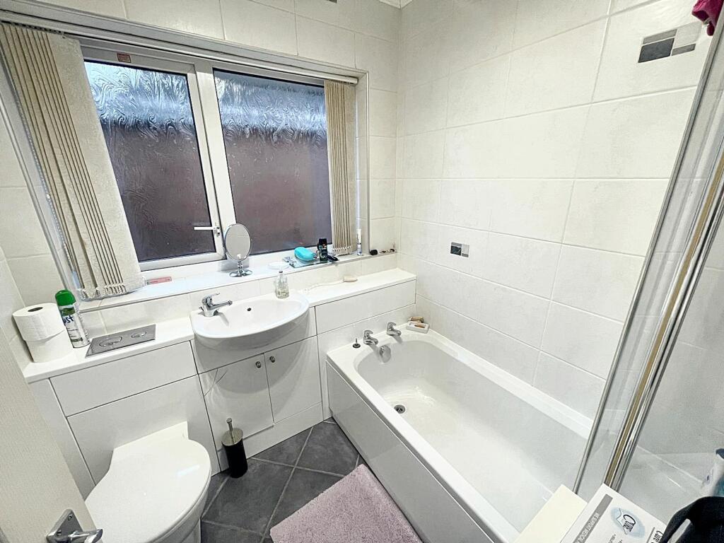 HOUSE BATHROOM