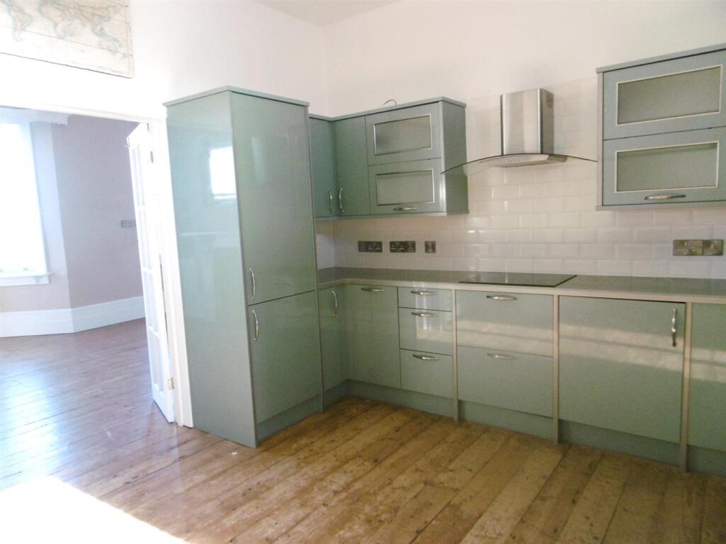 Kitchen.jpg