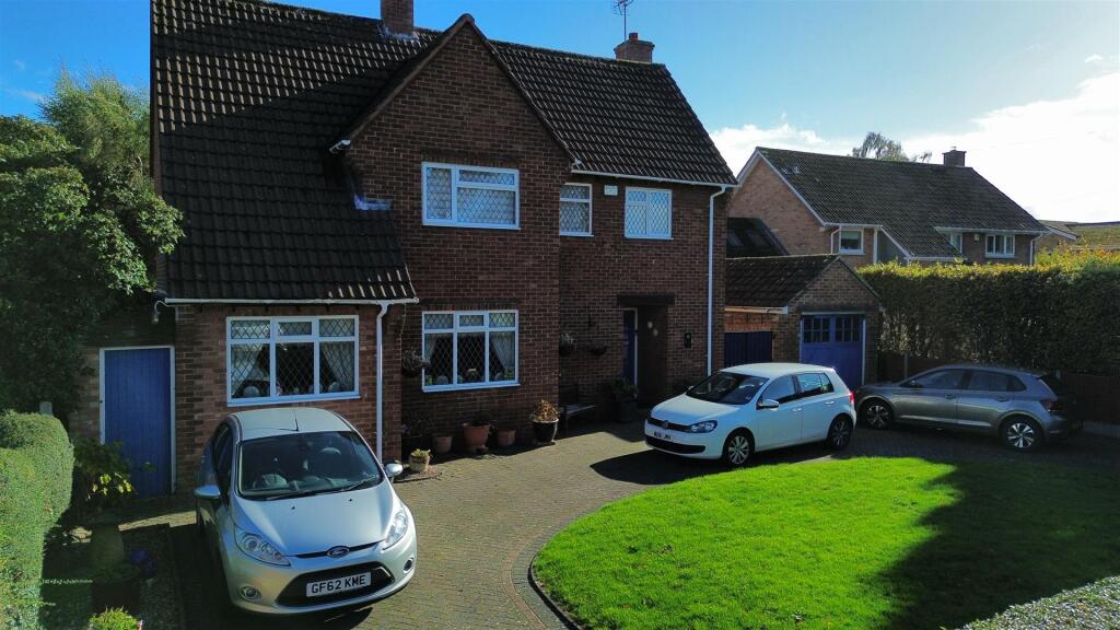 dji_fly_20251024_140638_87_1761379763021_photo_opt