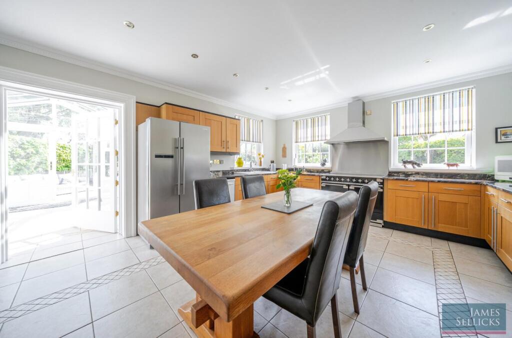 Dining Kitchen
