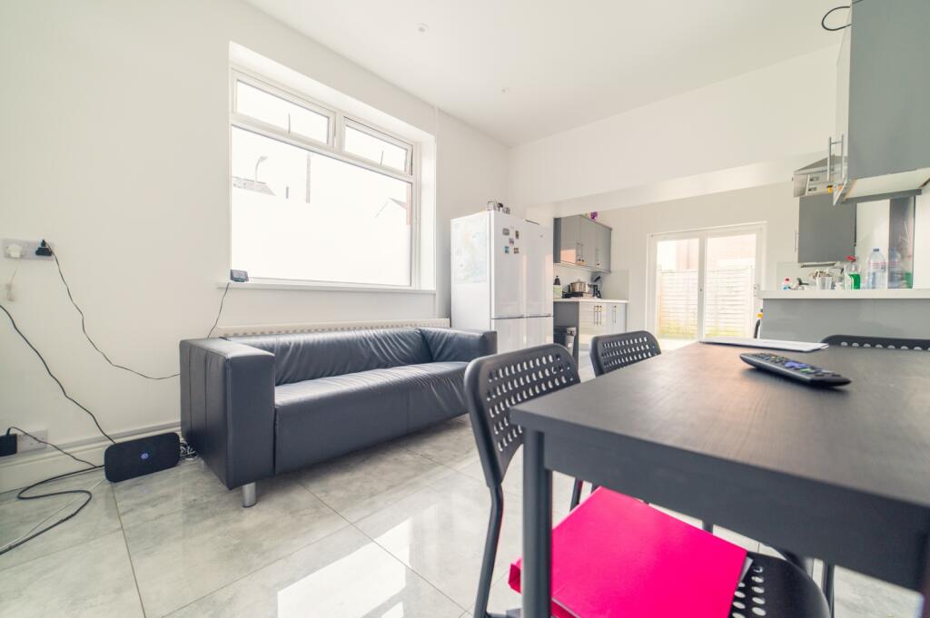 Call 02920 454555 to secure your viewing_5