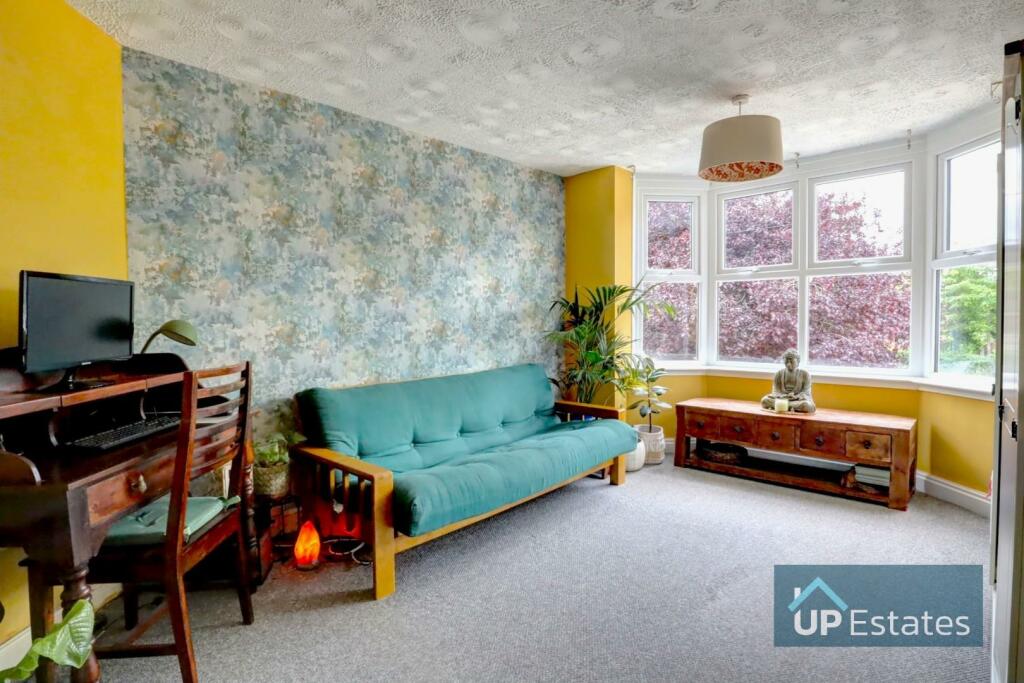 Bedroom Front.jpg