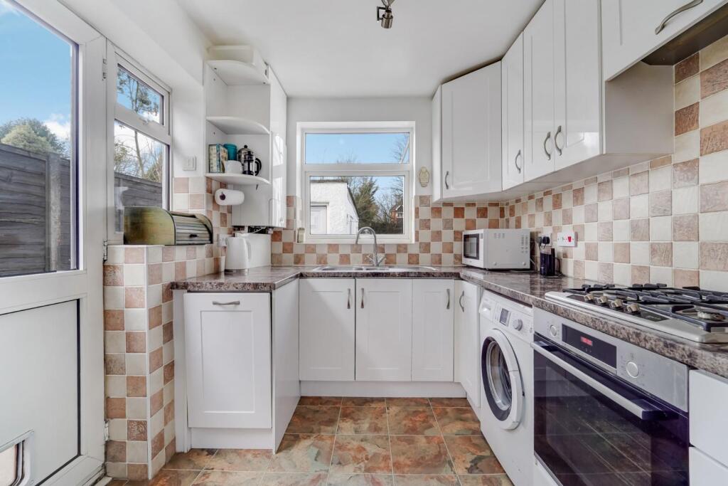 ASHURST ROAD,  (14of32) -14_.jpg