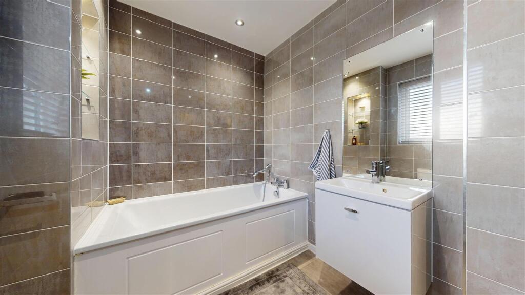 Cherwell Avenue Bathroom