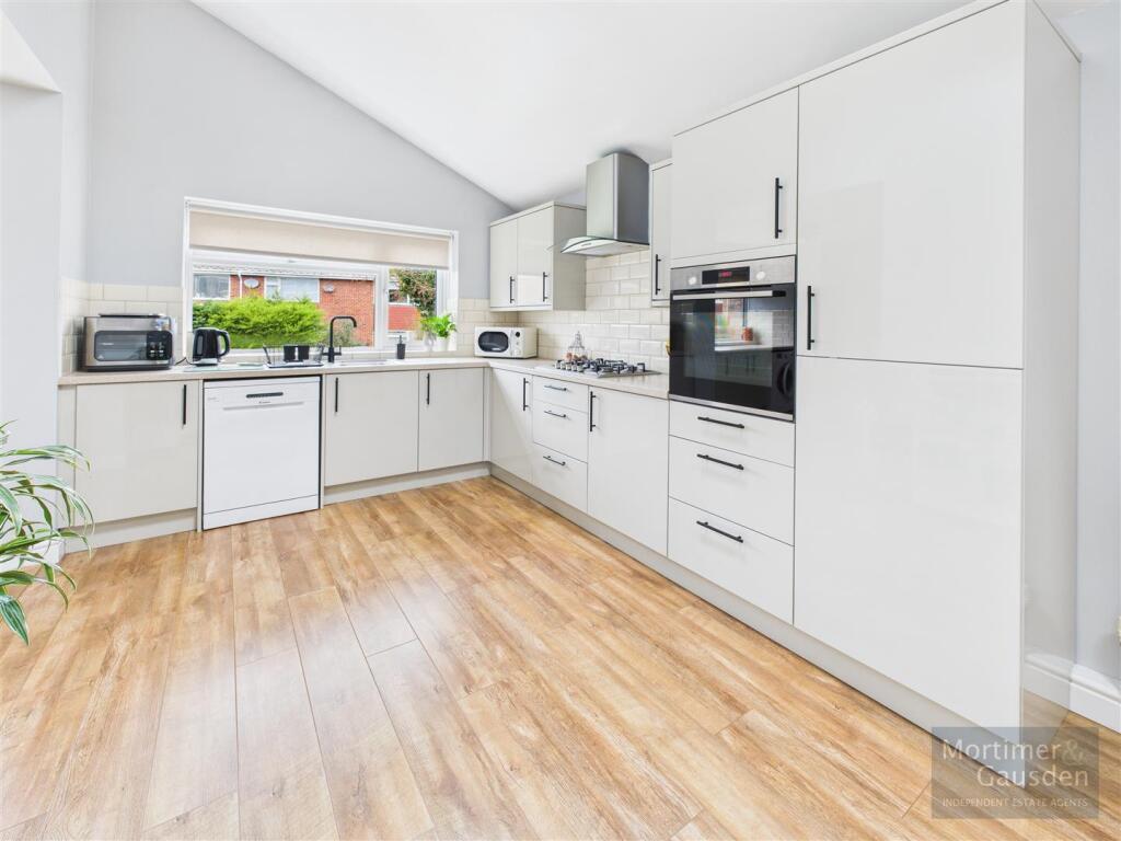 Kitchen/Diner/Family Room