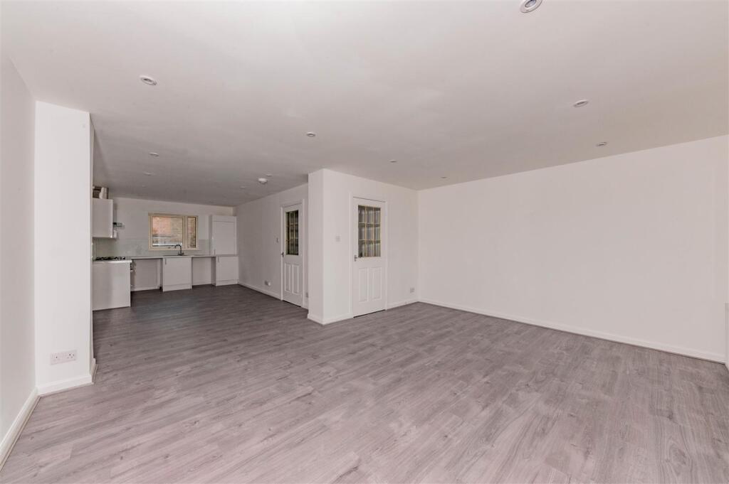 45 Craigie Street Dundee-4.JPG