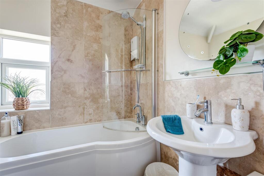 25MarloweRoad(Interior)-17.jpg