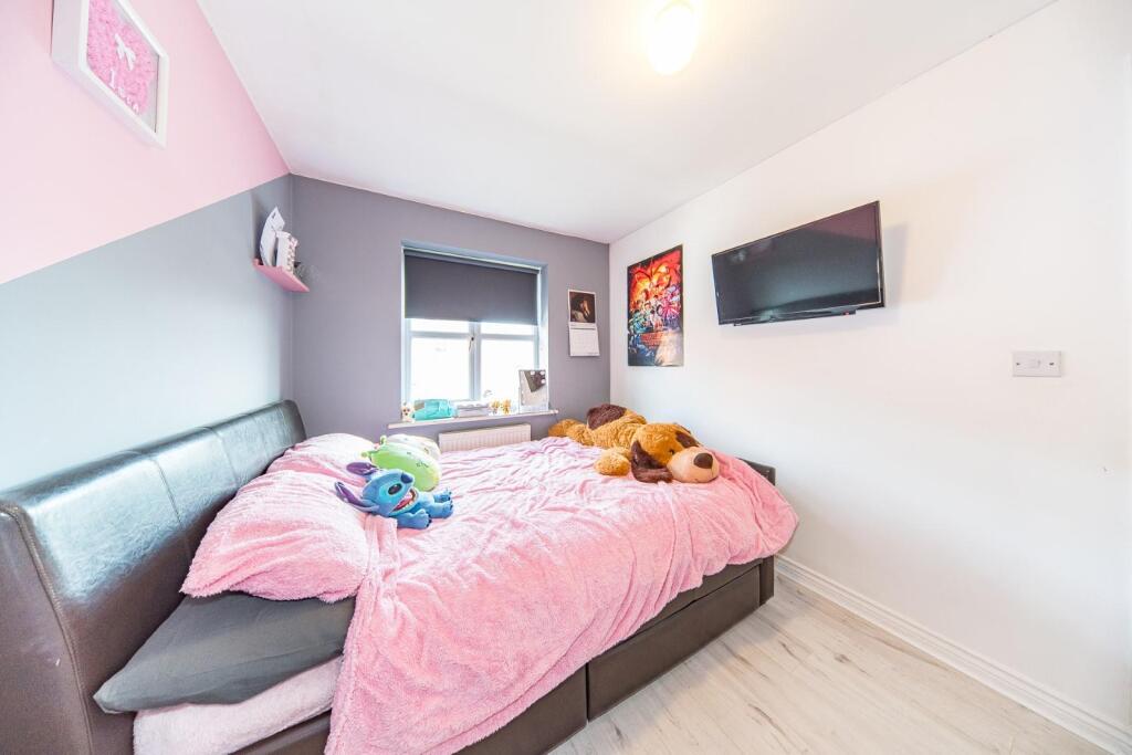 51 Layton Way bedroom 2.jpg