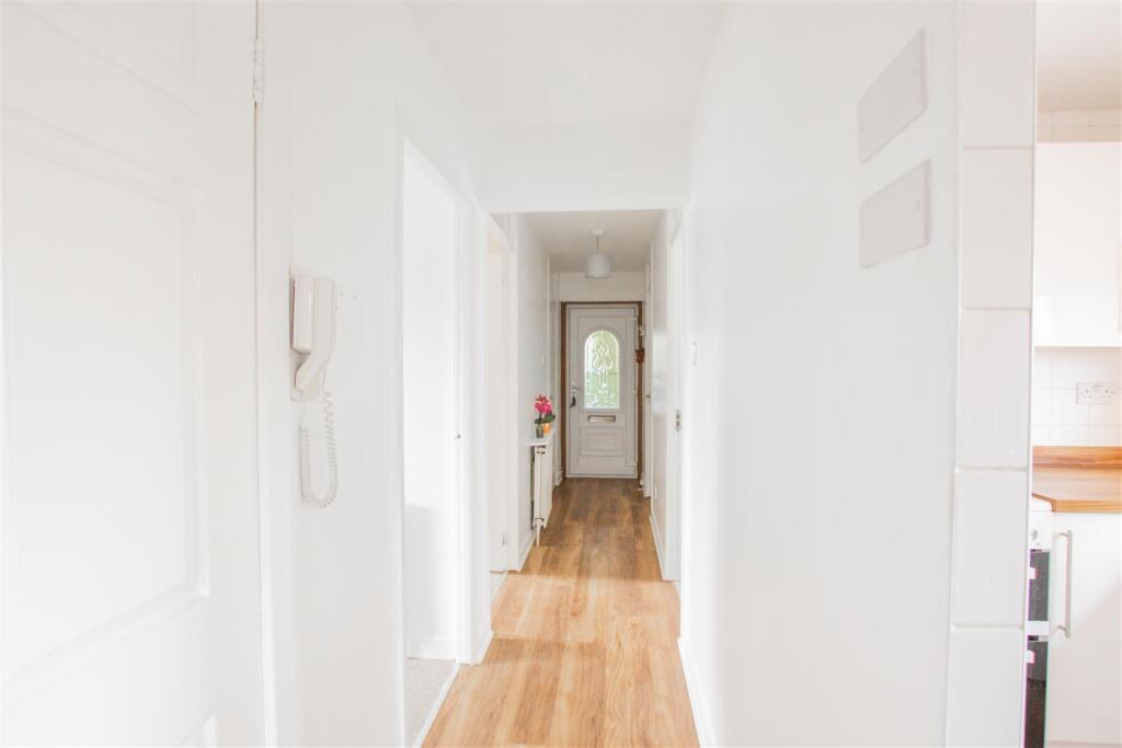 hallway-2.jpg