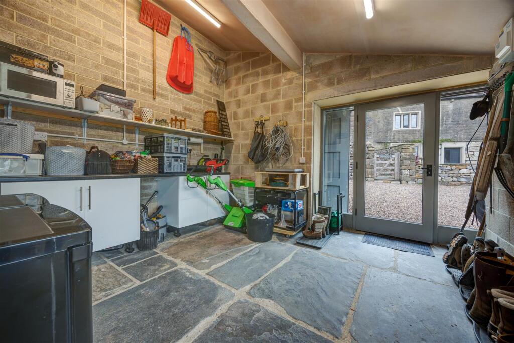 Garden_Store_02.jpg