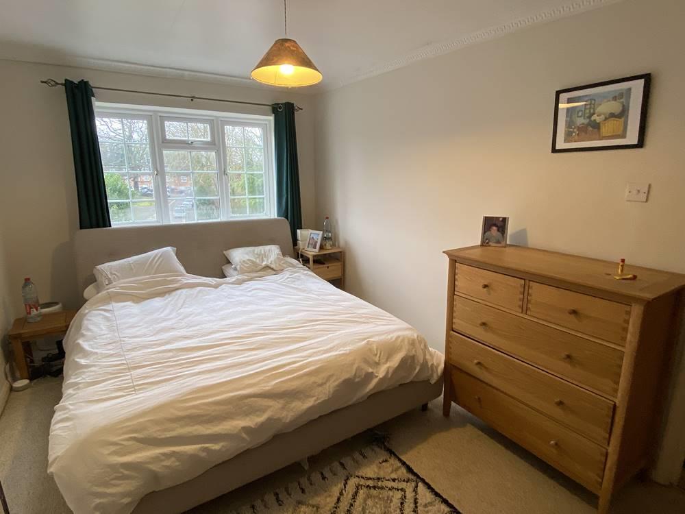 bed2.jpg