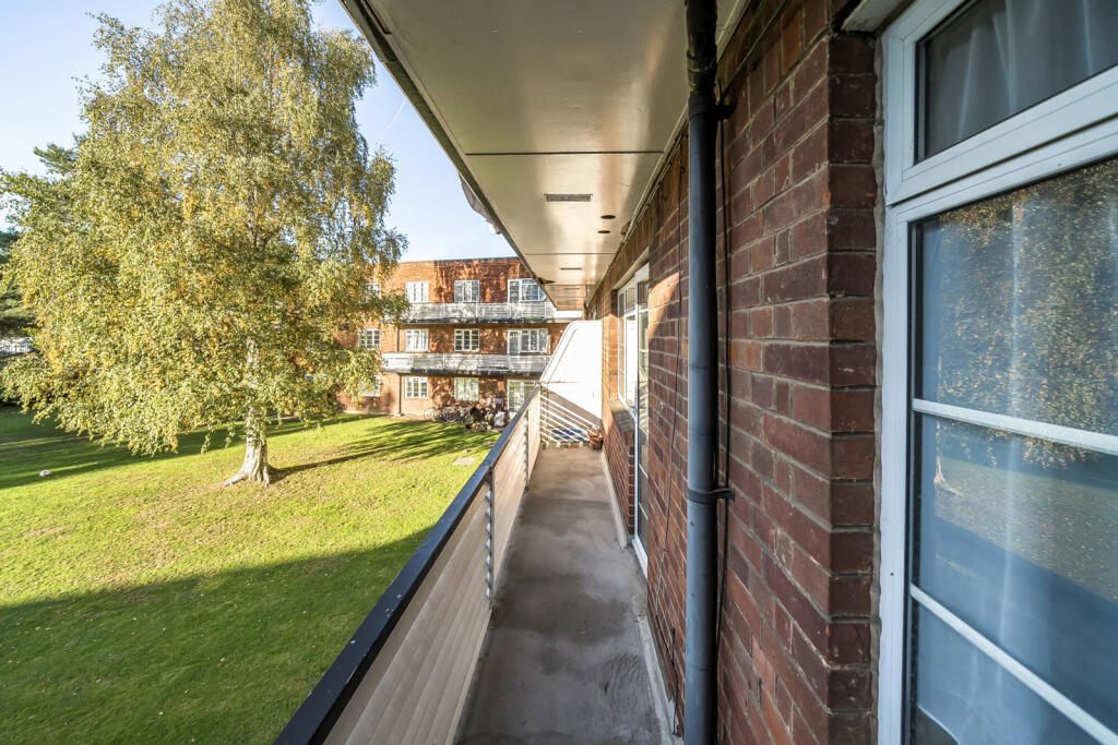 1356239-5-68dc082...