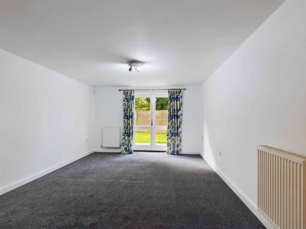 CAM01440G0-PR0125-STILL013