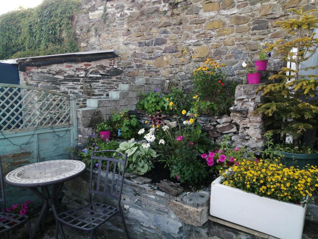 Garden in Summer.jpg