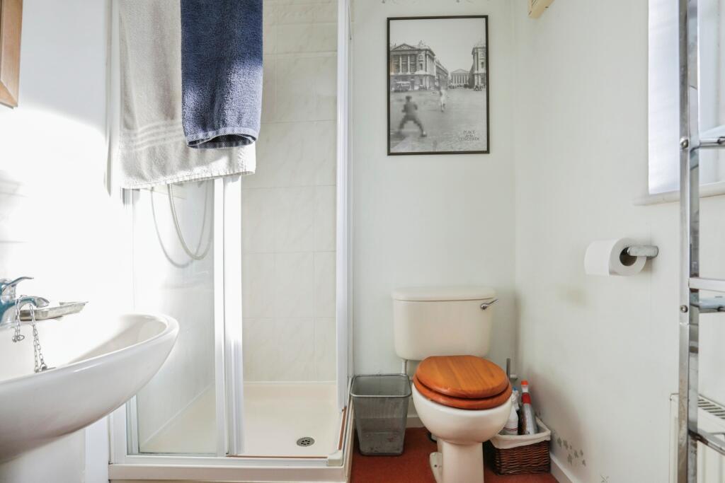 En Suite 2