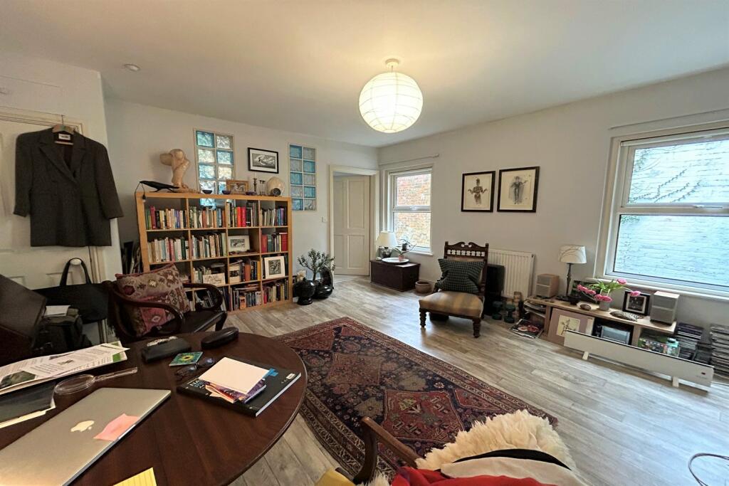 Lounge2