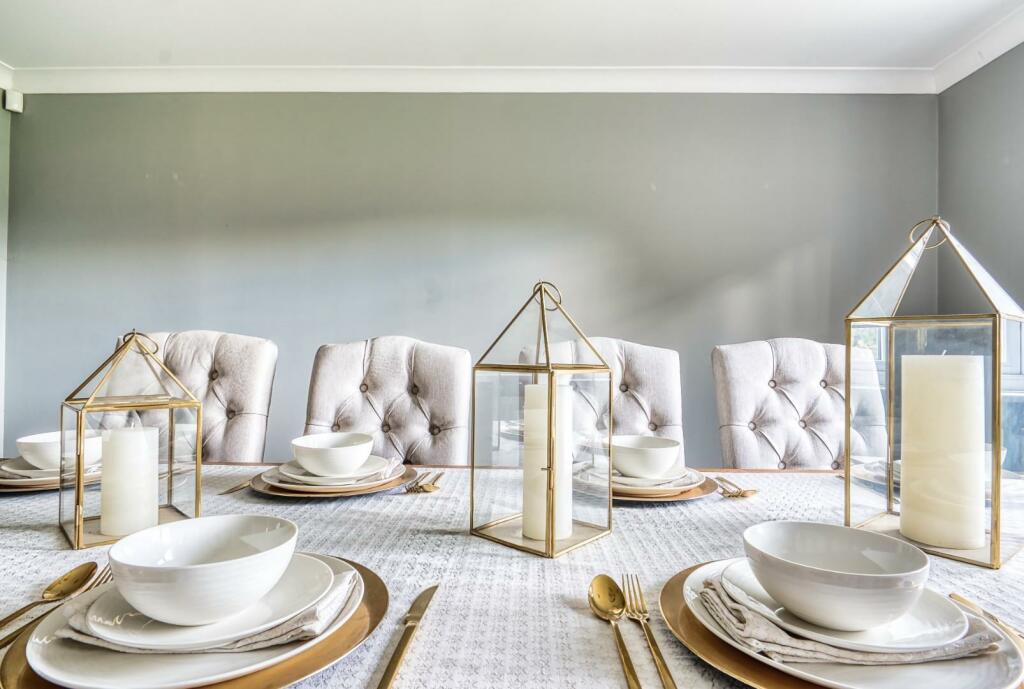 2 Hope Cottage -  Mark Templer - PhotoCB 12.jpeg