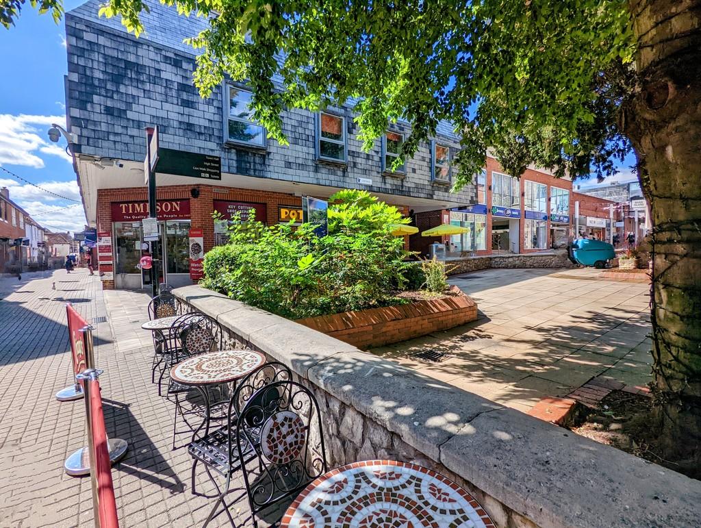 Town Centre Locat...