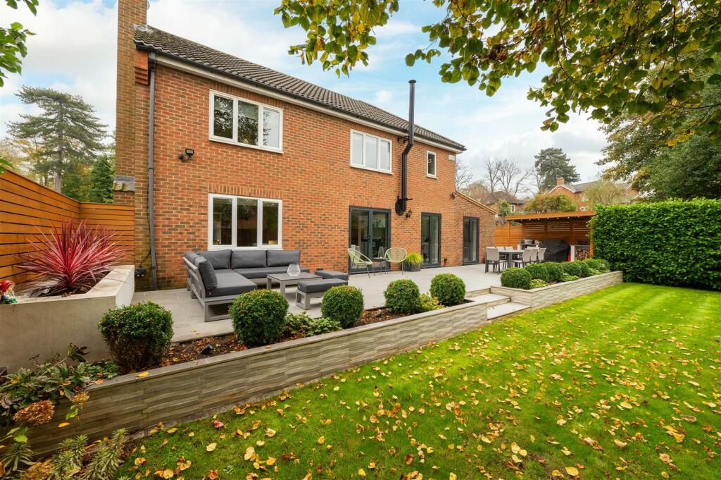 1 Woodside Gardens, Hitchin-47.jpg