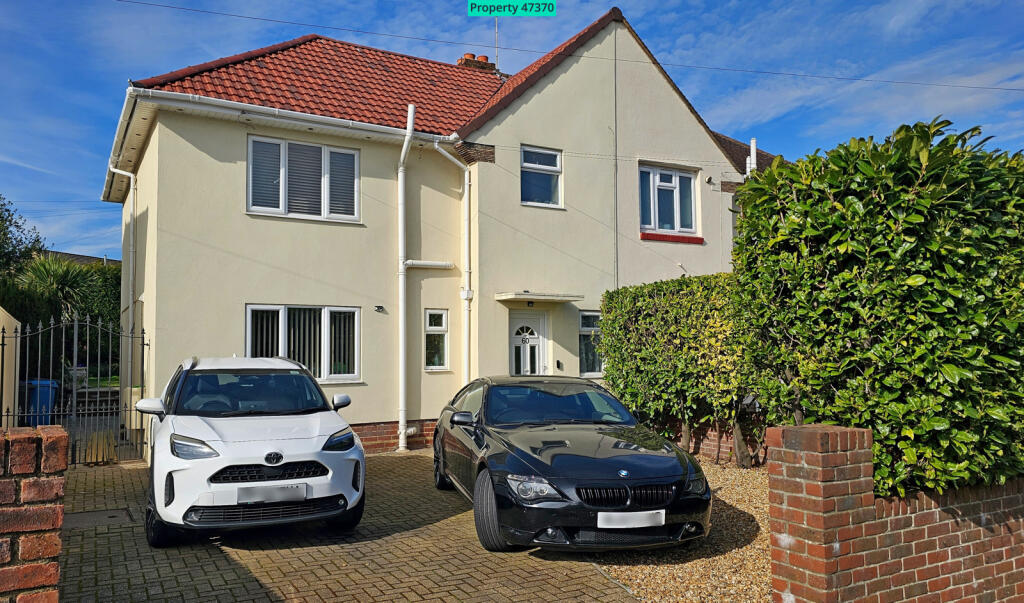 Front / Driveway