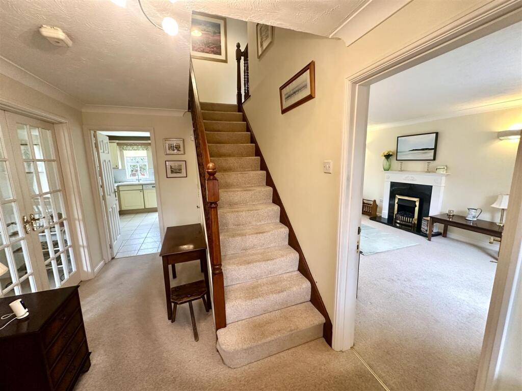 FIRST FLOOR STAIRS AND LANDING