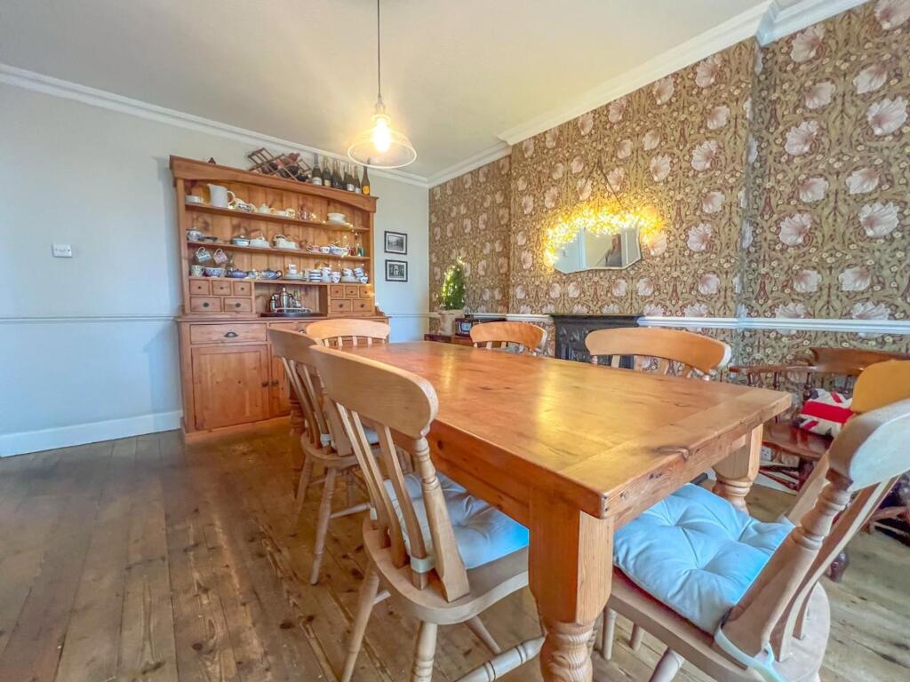 Briars Close - Image-12.jpg