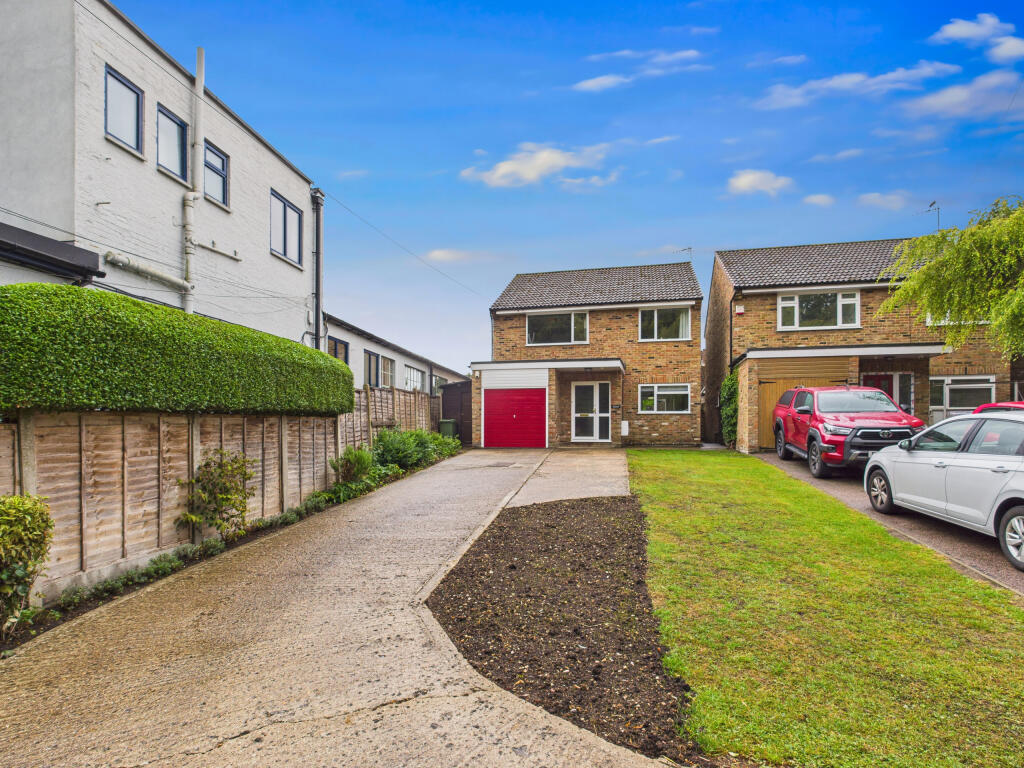 CAM01354G0-PR0587-STILL029