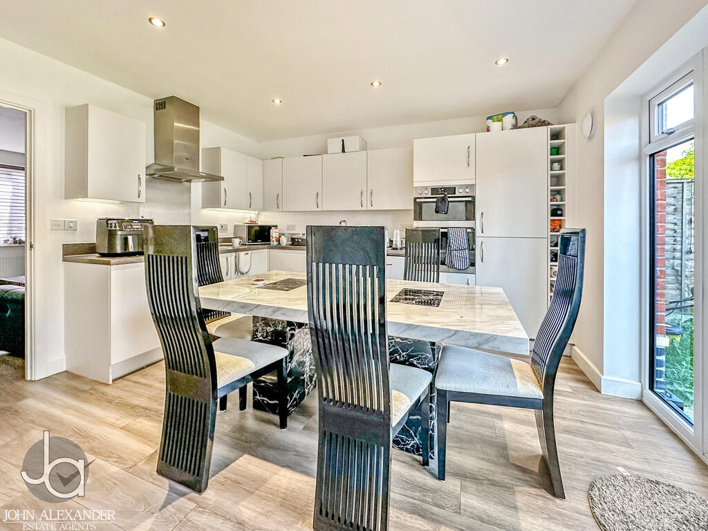 20250430_10050596...