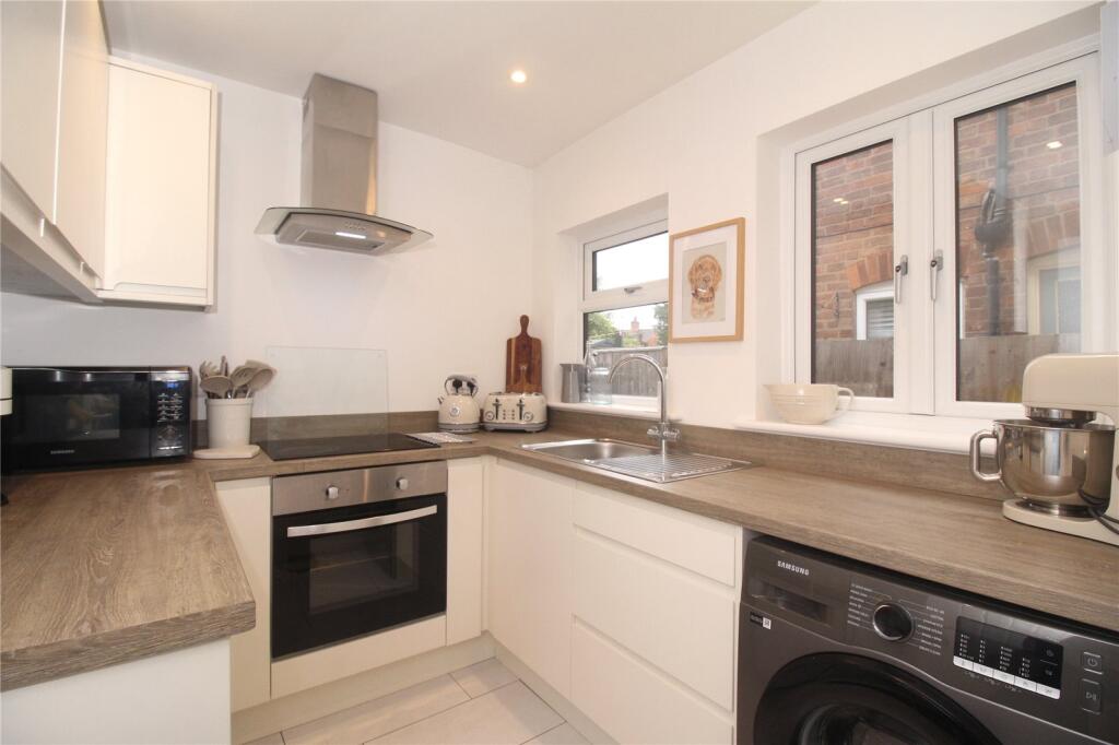 Fitted Kitchen