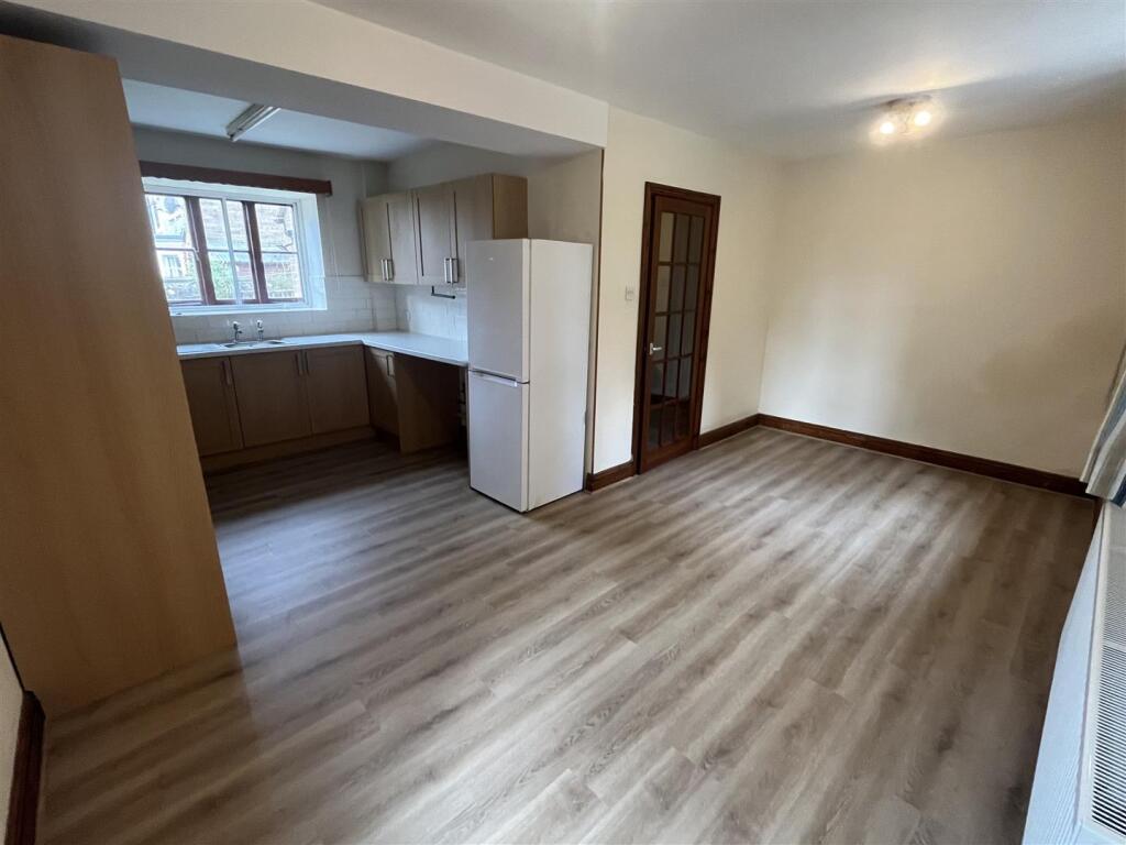 Kitchen/Dinning room