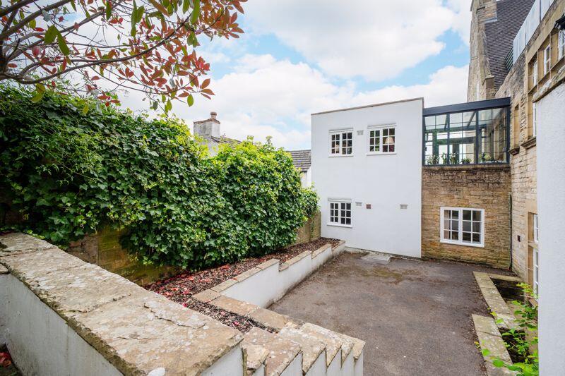 Private Courtyard
