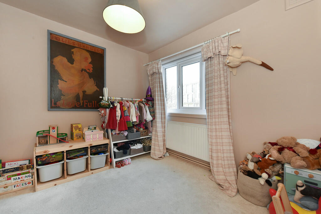 132 parkside esta...