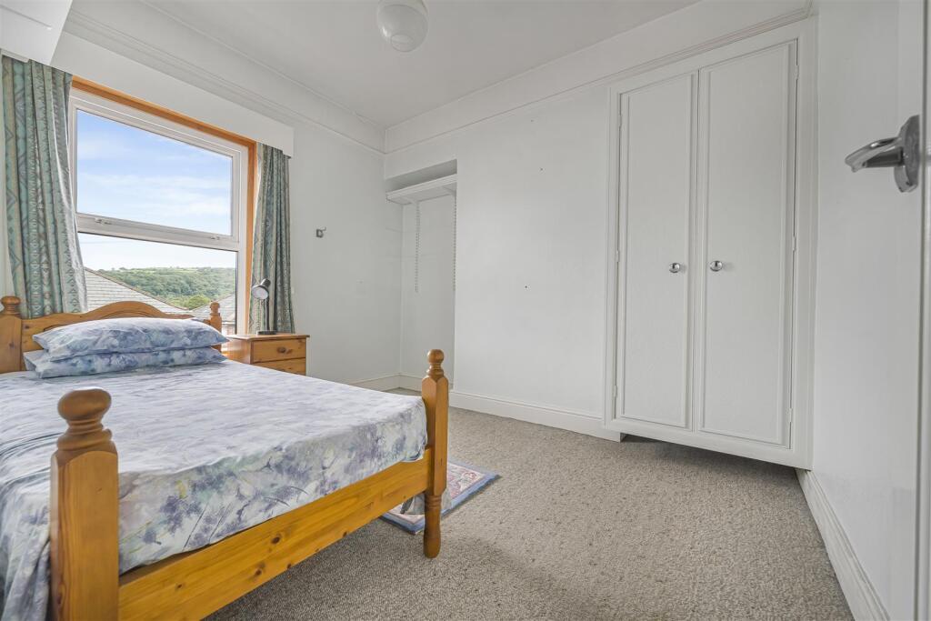 Bedroom 2 (accessed via bedroom 3)