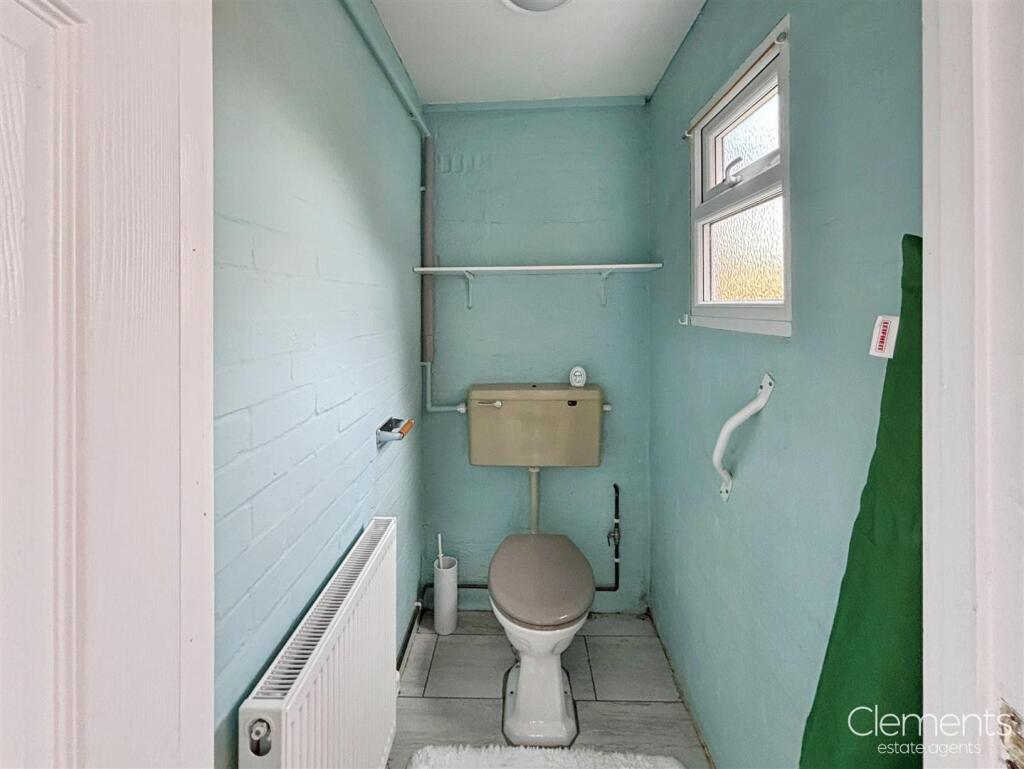 Downstairs Cloakroom