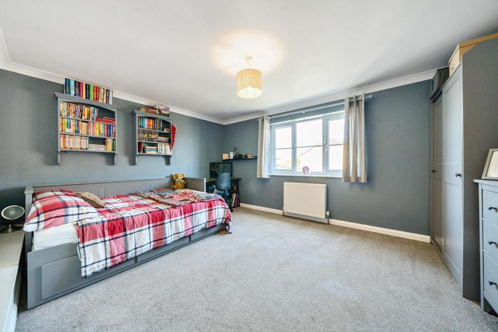 SECOND DOUBLE BEDROOM.jpg