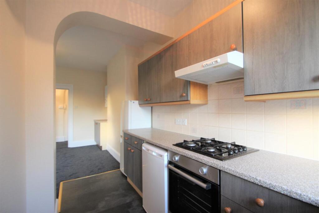 Kitchen Area Aspect 2