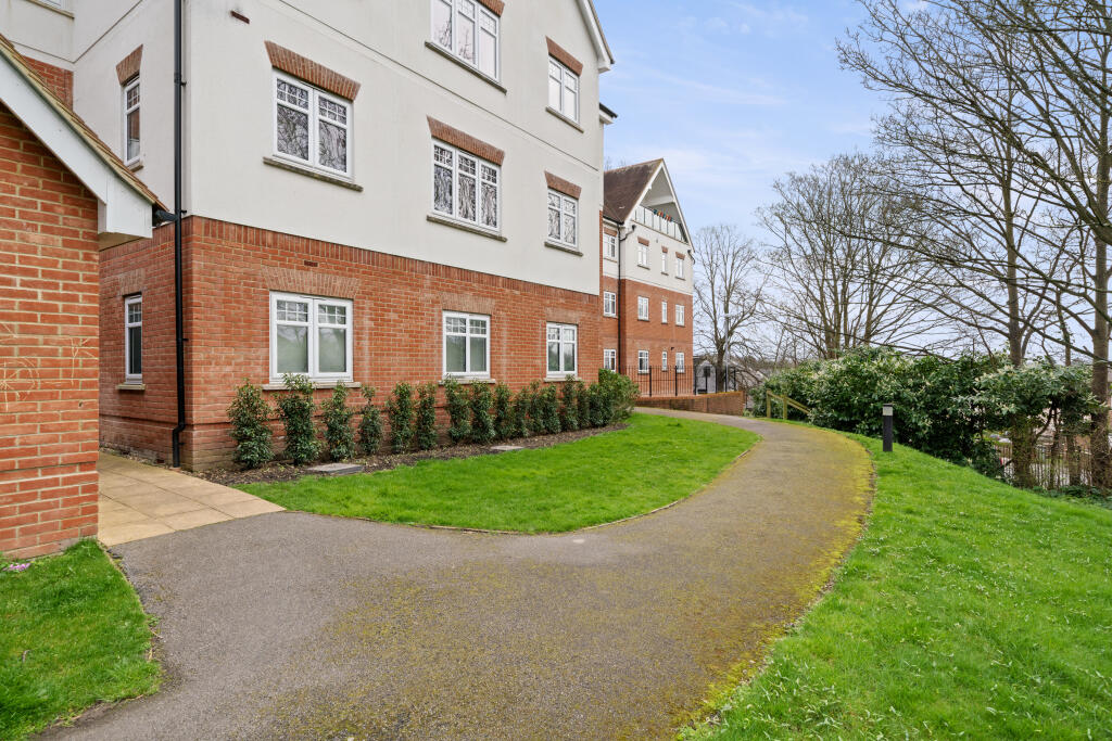 Flat 23, Hill View Court018