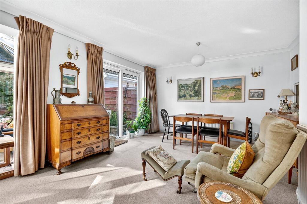 Living/Dining Room